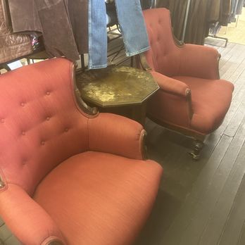 Brazos Street Market - Antique Chairs - Furnishings Old and New - Antiques Near Me - Whitney, Texas Brazos Street Market - Antique Chairs - Furnishings Old and New - Antiques Near Me - Whitney, Texas