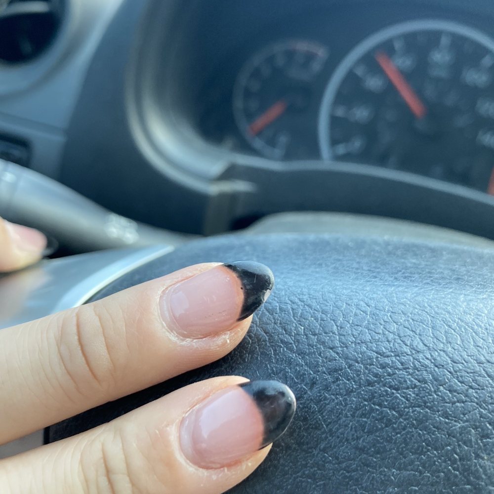 Fading and chipping after 1 week. Paid $50 for SNS+gel for results to last less than one week. Fading and chipping after 1 week. Paid $50 for SNS+gel for results to last less than one week.