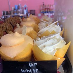 Tamara's the Cake Guru - Gluten free white wedding cake cupcake
