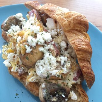 Great Day Coffee - Everything croissant - Coffee & Tea Near Me - El Puerto de Santa María, California Great Day Coffee - Everything croissant - Coffee & Tea Near Me - El Puerto de Santa María, California