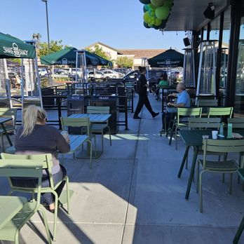 Shake Shack Huntington Beach - Outdoor dining - Burgers Near Me - Huntington Beach, California Shake Shack Huntington Beach - Outdoor dining - Burgers Near Me - Huntington Beach, California