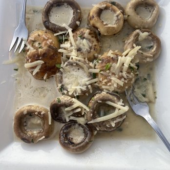 Dorn's Original Breakers Cafe - Mushroom appetizer - sautéed in butter, garlic & wine with parmesan cheese - Seafood Near Me - Morro Bay, California