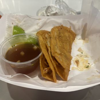 Taqueria La Luz - Birria Chicken Tacos - Mexican Near Me - Atlanta, Georgia