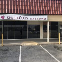 Knockouts Bar and Lounge