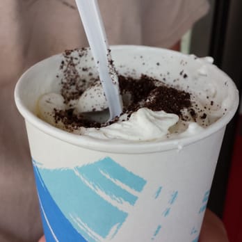 Glenview Dairy Bar - Oreo candy blast - Ice Cream & Frozen Yogurt Near Me - Glenview, Illinois