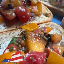 Hit the Spot Kitchen - Catering Menu
Peach & heirloom tomato bruschetta with goat cheese on sourdough.