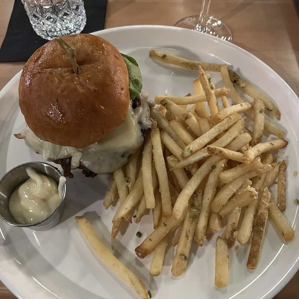 Judges - Cross-Examiner Burger with Truffle Fries - American Near Me - Des Moines, Iowa Judges - Cross-Examiner Burger with Truffle Fries - American Near Me - Des Moines, Iowa