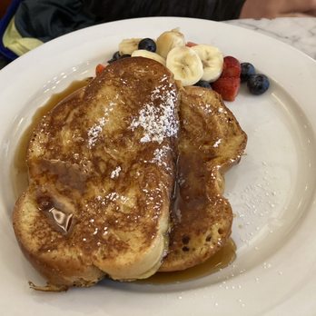 Mangia - Flatiron - Strawberry-Banana French Toast - Sandwiches Near Me - New York, New York Mangia - Flatiron - Strawberry-Banana French Toast - Sandwiches Near Me - New York, New York