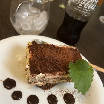 Nonna Lina - Tiramisu is not to be missed! - Pizza Near Me - Ålesund, 15