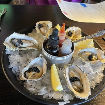 Palate - Best of the west oysters with caviar - Cocktail Bars Near Me - Las Vegas, Nevada Palate - Best of the west oysters with caviar - Cocktail Bars Near Me - Las Vegas, Nevada