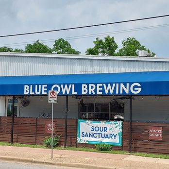 Blue Owl Brewing - Main entrance side - Breweries Near Me - Austin, Texas