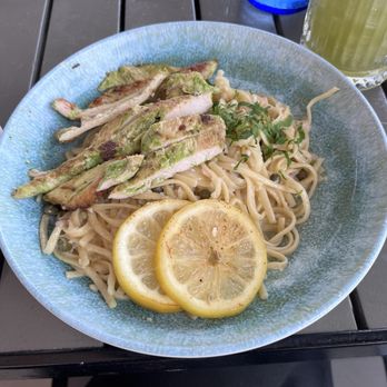 Birdseye Rooftop Restaurant and Bar - Chicken piccata pasta - Cocktail Bars Near Me - La Jolla, California Birdseye Rooftop Restaurant and Bar - Chicken piccata pasta - Cocktail Bars Near Me - La Jolla, California