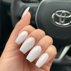 V Nails - White nails