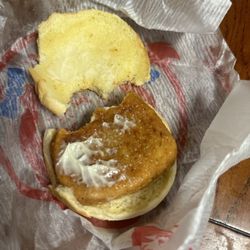 Wendy's - ORDERED RHE BLT Crispy Chicken BLT Biggie Bag WHERES MY LETTUCE AND BACON RUINED MY WHOLE SANDWICH THANKS FOR RUINING LUNCH