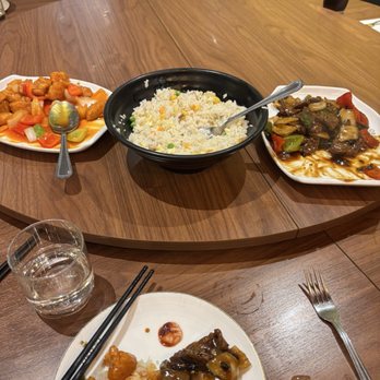 Orient London - Sweet and sour chicken fried rice and beef and vegetables. - Asian Fusion Near Me - London, XGL Orient London - Sweet and sour chicken fried rice and beef and vegetables. - Asian Fusion Near Me - London, XGL
