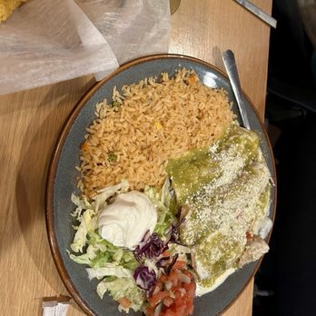 Salsa Verde Mexican Restaurant - #3. Platter (Enchiladas Rojiverdes). - Mexican Near Me - Indianapolis, Indiana Salsa Verde Mexican Restaurant - #3. Platter (Enchiladas Rojiverdes). - Mexican Near Me - Indianapolis, Indiana