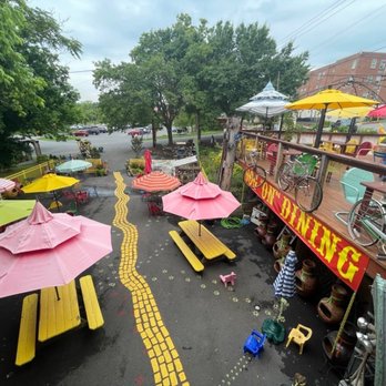 Buddy Lou's Eats Drinks & Antiques - New American Near Me - Hancock, Maryland