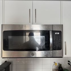 Appliances Wizards - GE microwave working when door close. Fixed in same day