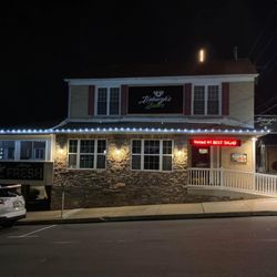 Iceburgh's Bistro Irwin - Outside Exterior Photo