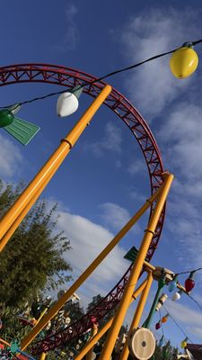 Slinky Dog Dash by null