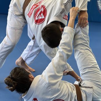 Gracie Barra - Brazilian Jiu-jitsu Near Me - Camarillo, California