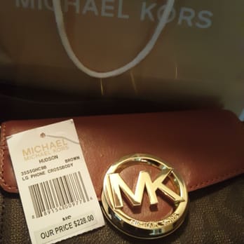 Michael Kors - in love with my new purse - Leather Goods Near Me - Ontario, California