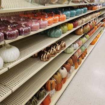 Hobby Lobby - Welllll....that seems a tad early? - Arts & Crafts Near Me - Avon, Indiana