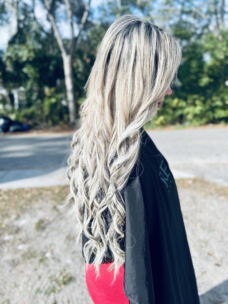 Styles by megan Logo
