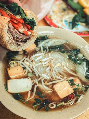 Saigon Deli by null
