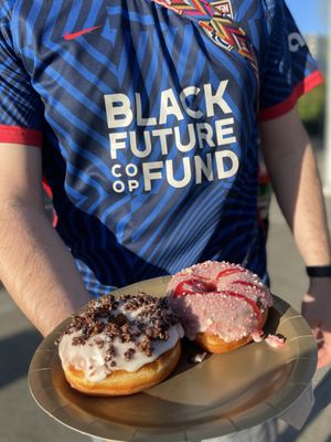 Zuri's Gourmet Donutz by null