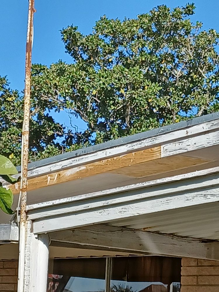 Slide of Phenix Remo & Roofing RGV