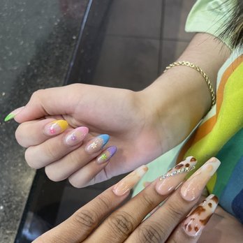 Future Nails - Nail Salons Near Me - North Riverside, Illinois