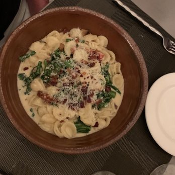 Baci Cafe and Wine Bar - Insalata Caprese Orecchiette con Broccolini - Italian Near Me - Healdsburg, California