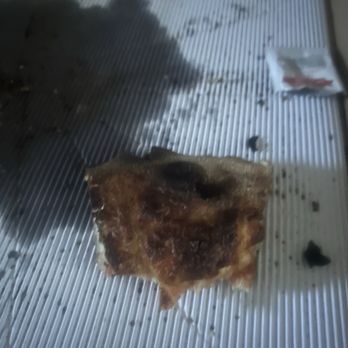 Manny's Barzzeria - Bad pizza - Pizza Near Me - Isleton, California