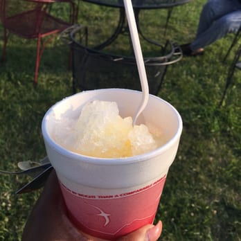 Bubba's Shaved Ice - a hand holding a cup of shaved ice - Shaved Ice Near Me - Canal Winchester, Ohio Bubba's Shaved Ice - a hand holding a cup of shaved ice - Shaved Ice Near Me - Canal Winchester, Ohio