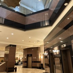 Aston at the Executive Centre Hotel - If only the rooms were as nice as the lobby!