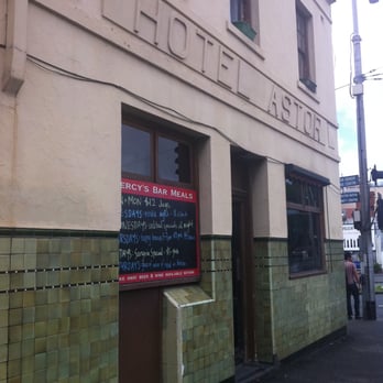 Percy's Bar & Bistro - Restaurants Near Me - Carlton, VIC