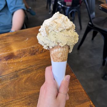 Casereccio Foods - Pistachio & caramelized figs gelato - Italian Near Me - Vancouver, British Columbia Casereccio Foods - Pistachio & caramelized figs gelato - Italian Near Me - Vancouver, British Columbia