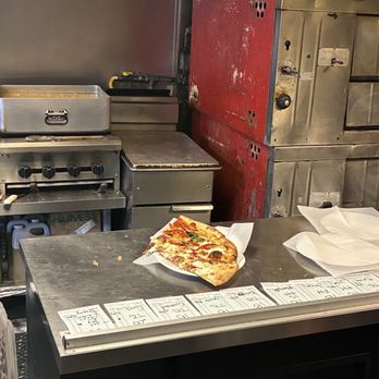 The Friendly - Pizza was lit - Pizza Near Me - San Diego, California