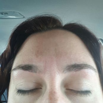iThread - Hardly any redness, and I just got done 10 min ago. These ladies are the best! - Threading Services Near Me - Moreno Valley, California