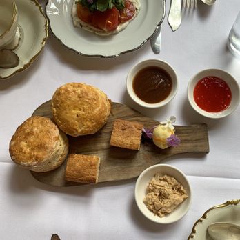 Elwood - Tomato salads and biscuits - New American Near Me - Philadelphia, Pennsylvania