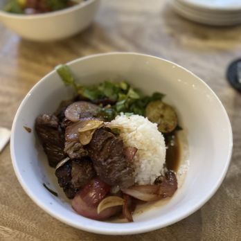 Living Foods - Shaking beef bowl - Grocery Near Me - Koloa, Hawaii