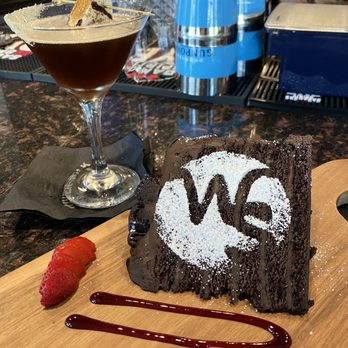 Whiskey & Smoke - S'mores Martini and Mile High Chocolate Cake - Whiskey Bars Near Me - Flower Mound, Texas
