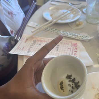 East Harbor Seafood Palace - Reading tea leaves - Seafood Near Me - Brooklyn, New York