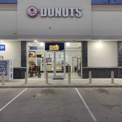 Lake’s Donuts