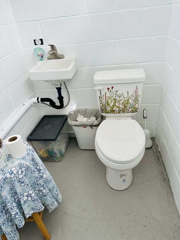 HĀLIIPUA FLOWERS & THINGS Updated September 2024 51 Photos & 22