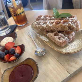 Madi - Breakfast & Brunch Near Me - San Diego, California