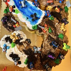 Albertsons - 5 years monster jam cake