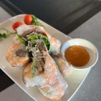 Pho Thin Ha Noi - Spring roll. I like the sauce. - Vietnamese Near Me - Milpitas, California