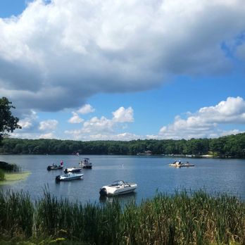 Woodloch Pines - Bed & Breakfast Near Me - Hawley, Pennsylvania Woodloch Pines - Bed & Breakfast Near Me - Hawley, Pennsylvania